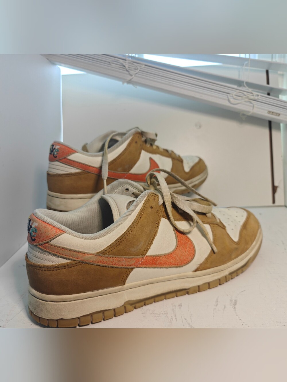 Nike Men’s Low-Top Sneakers in Tan, White & Orange